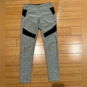 Abercrombie & Fitch Active Leggings Gray Black Colorblock Size S Pocket